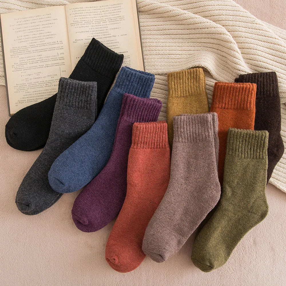 Winter Women's Thick Warm Harajuku Retro Socks – Cozy 25% Wool Cotton Blend (5 Pairs)